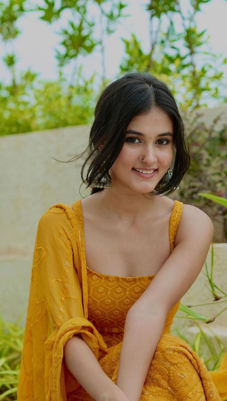 Call Girls In Sundar Nagar 𝟗𝟕𝟏𝟏𝟎𝟏𝟒𝟕𝟎𝟓 Escort Service