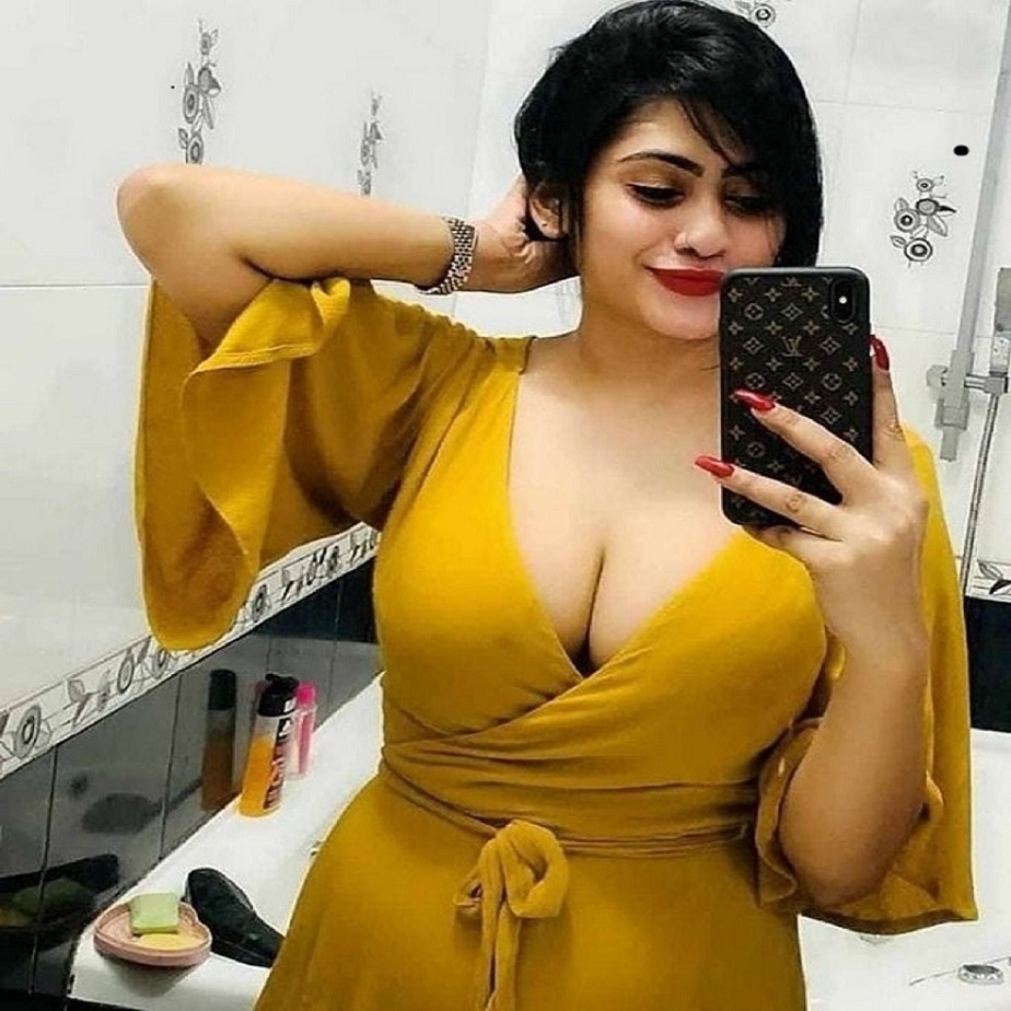 Call Girls In Chandni Chowk ■✬→9654824252 Delhi High Profile