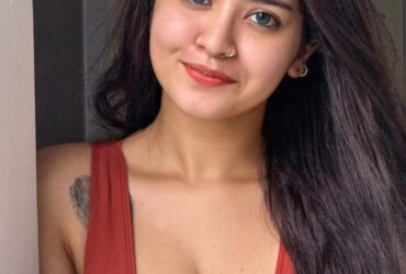 Call girls in Ashok Vihar (Delhi) 𝟵𝟲𝟰𝟯𝟵𝟬𝟬𝟬𝟭𝟴 (Low Rate )