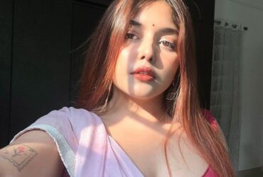 Call girls in Sarojini Nagar (Delhi) 𝟵𝟲𝟰𝟯𝟵𝟬𝟬𝟬𝟭𝟴 (Low Rate )