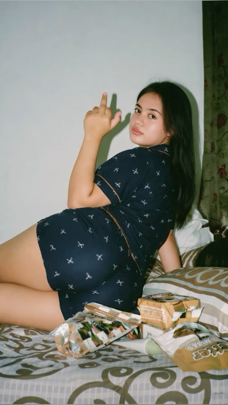 Call Girls In Dhaula Kuan 𝟗𝟕𝟏𝟏𝟎𝟏𝟒𝟕𝟎𝟓 Escort Service