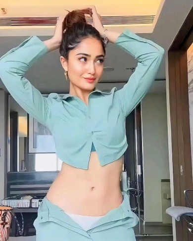Call Girls In Dwarka Delhi Call And WhatsApp 📞9711147426 offer both In and Out Call Escorts Service